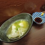 Bisutoro Bansui - 鳥出汁水餃子