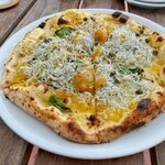 海のレストラン - 黄色トマトと釜揚げしらすのマリナーラ