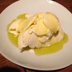 KNOCK - デザート バニラアイスオリーブオイル掛け