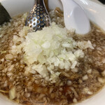 元祖敏々亭 びんびん 本店 - チャーシューメン(玉ねぎ増し)