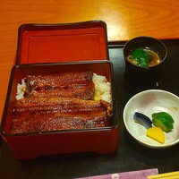 日本料理 若狭 - 出来栄えの良い「うな重」が 3,980円とは、コスパ最高です。