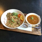 スプーンソング - 【2022年9月22日(木)】チキンコランブ(カレー)とチキンビリヤニプレート