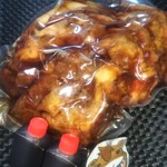 焼豚ひちまる - 焼き豚（100g） 350円（※画像は400g）