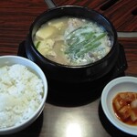 草家 - 白スン豆腐チゲ定食