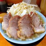 ラーメン 盛太郎 - チャーシュー麺（野菜マシマシ、薄味）950円