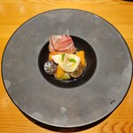 BISTRO 222 - イタリア ブッラータチーズ ナガノパープル 柿 巨峰 14ヶ月熟成プロシュート