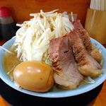 ラーメン 盛太郎 - チャーシュー麺（野菜マシマシ、薄味）950円