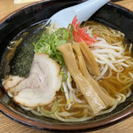 ラーメン とん太 - 料理写真:醤油ラーメン=600円