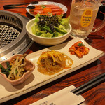 黒毛和牛焼肉うしくろ - 