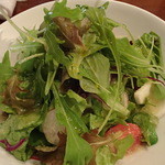 伊酒リア - 「色どり野菜のサラダ」（980円）