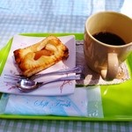 びっきカフェ - アップルパイとコーヒー