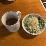 cafe&dining carpe diem - スープとサラダ