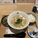 Kushiage Shubou Remon - ラーメンが小振りなので、ご飯が付いててもぺろっといけます