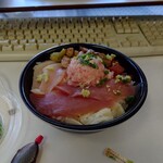 魚丼 - 