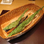 神保町 傳 - 本鱒の燻し  黒キャベツと新若芽と共に