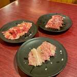 Teburu Oda Baikingu Yakiniku Oudou - ネギ塩カルビ、厚切りハラミ、ロース