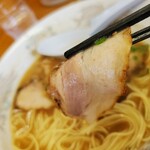 ラーメン楽 - 薄切りチャーシュー