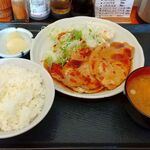 たかお食堂 - 生姜焼き定食 700円