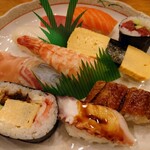 いなせ寿司 - 令和4年10月 ランチタイム
にぎりセット 1200円
にぎり10貫、お吸物、ミニ茶碗蒸し