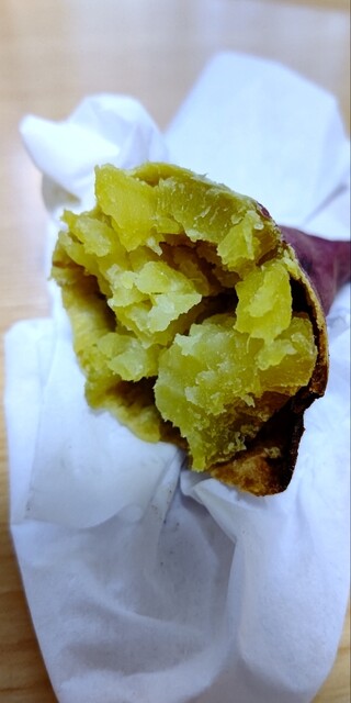 羽前大山のスイーツ名店 H･K商会 &ndash; 手作りデザートで甘いひととき