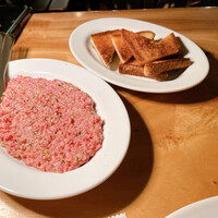 カルネジーオ イースト - 