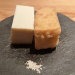 高太郎 - 大桃豆腐の食べ比べ：冷奴と揚げ