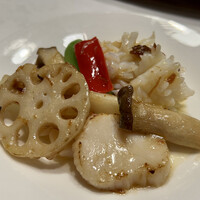 華正樓 鎌倉店 - ホタテとイカのXO醤炒め