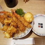 羽田市場食堂 - フタを取る。