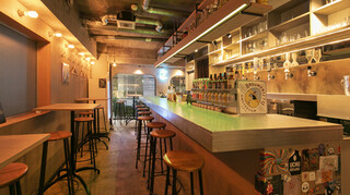 Craftbeer gau's - 店内全景