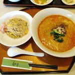 Tsuugokuryouri Shumpantei - ミニ炒飯＋担々麺セット