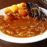 Koko Ichiban Ya - ハッシュドビーフ＋ナスとウズラの卵トッピング