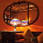 メゾン ポール・ボキューズ - 暖かく優しいオレンジ