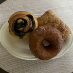 天然こうぼぱん とことこ - この3個は、直ぐに、お腹の中に入りました（笑）