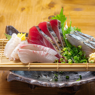 イザカヤ 山角_1