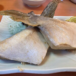 活魚料理 びんび家 - ブリのカマ焼きがめっちゃ僕好み♪