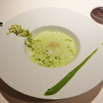 メゾン ポール・ボキューズ - フォアグラのラヴィオリ包み