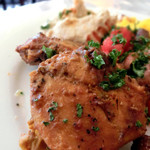 イラン・アラブ料理 アラジン - チキンのスパイス煮込み。ほろほろに柔らかく煮込まれていて、口に入れると溶けてしまいそうです