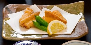 Asakusatsukumo - フグの唐揚げ美味しい