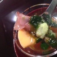 梶川 - 雲丹豆腐に蛍烏賊、アオサ。濃いめのお出汁がかけてあります。