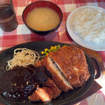 キッチンドナルド - ハンバーグステーキと若鶏のカツレツセット