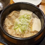 和酒・煮込み らいどん - もち豚てっぽうの白醤油煮込み