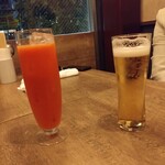 東京ミート酒場 - ブラディーオレンジとビール