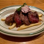 Bisutoro Hahifuya - 牛ハラミのステーキ＆フリット赤ワインバター ハーフ990円 