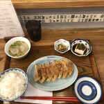 Kajiya Gyouza - 定食
