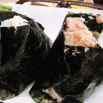 せんまい田 - シャケと、ツナマヨネーズのおにぎり