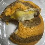 Kitchen Pinako - かぼちゃプリン風味クリームパン