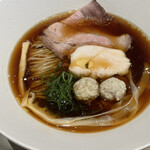 麺や SO林 - 醤油らぁ麺 890 丁寧で薫り高いスープ