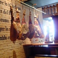 Bar Espanol LA BODEGA 大阪店 - ＼(≧▽≦*)♪店内