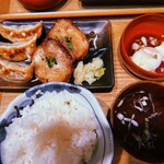 肉汁餃子のダンダダン - 