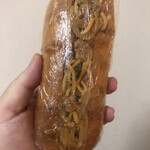 ビブレ アーティザン ブレッド - 台湾焼きそばパン300円